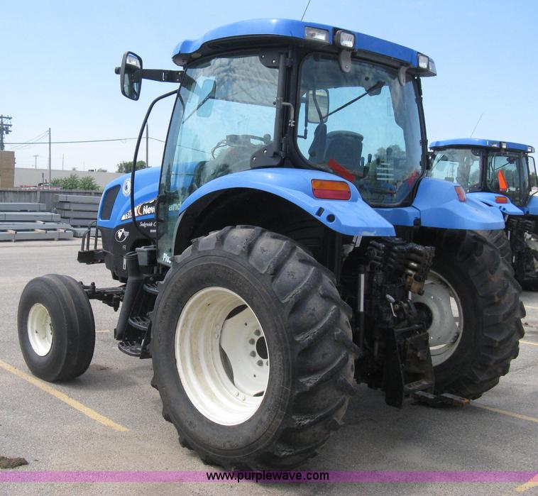image for item H5313 2004 New Holland TS100A Plus tractor