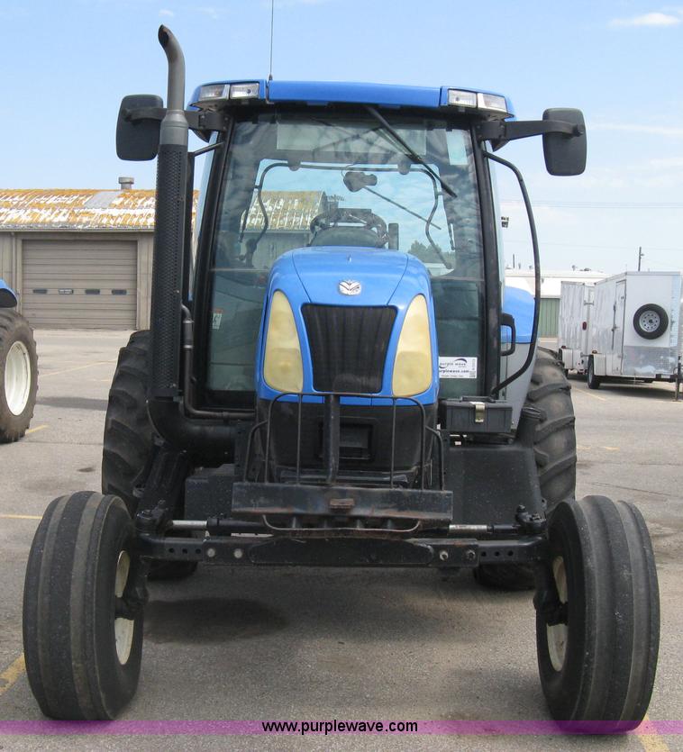 image for item H5313 2004 New Holland TS100A Plus tractor