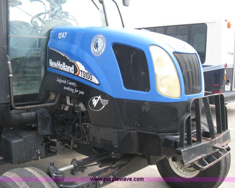 image for item H5313 2004 New Holland TS100A Plus tractor