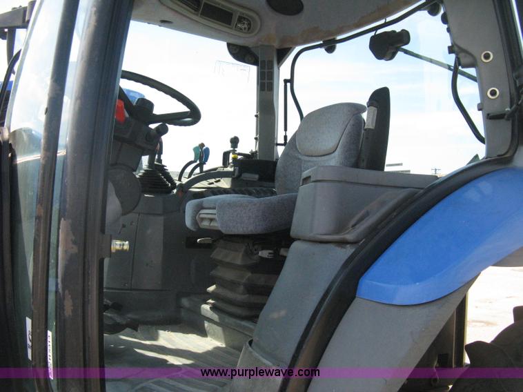 image for item H5313 2004 New Holland TS100A Plus tractor