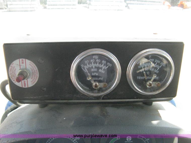 image for item H5313 2004 New Holland TS100A Plus tractor