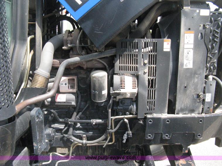 image for item H5313 2004 New Holland TS100A Plus tractor