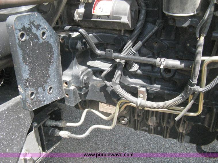 image for item H5313 2004 New Holland TS100A Plus tractor