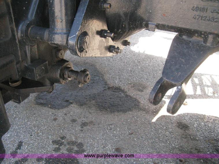 image for item H5313 2004 New Holland TS100A Plus tractor