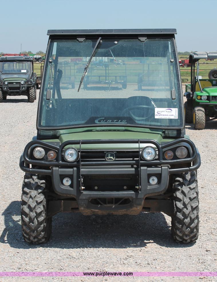 image for item H5622 2012 John Deere 825i Gator utility vehicle