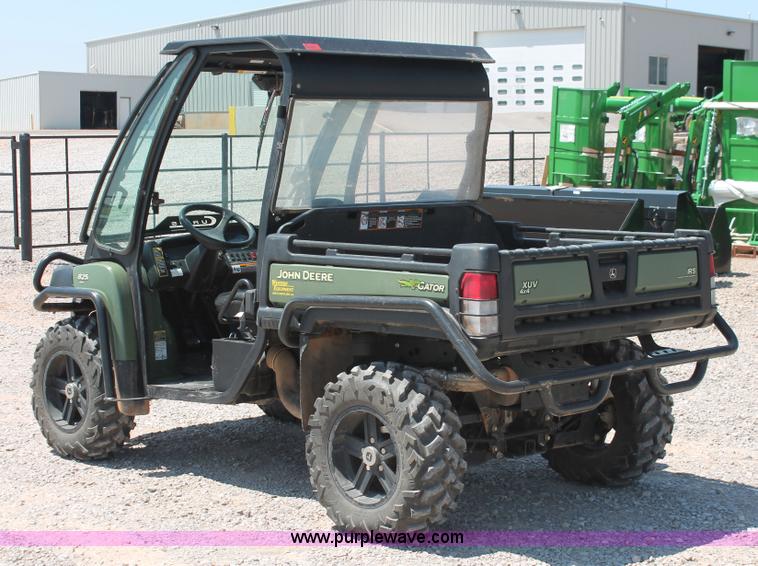 image for item H5622 2012 John Deere 825i Gator utility vehicle