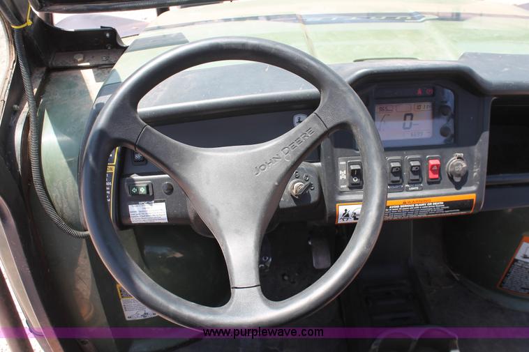 image for item H5622 2012 John Deere 825i Gator utility vehicle