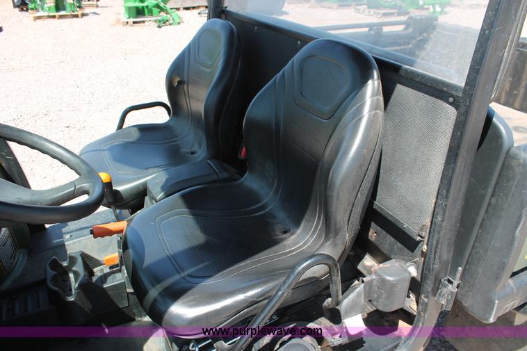 image for item H5622 2012 John Deere 825i Gator utility vehicle