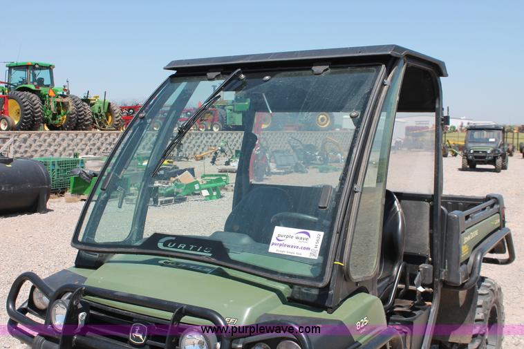 image for item H5622 2012 John Deere 825i Gator utility vehicle