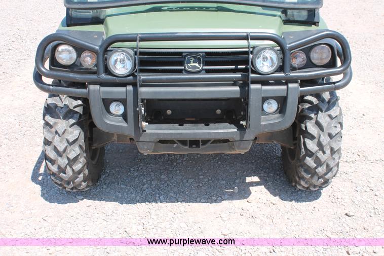 image for item H5622 2012 John Deere 825i Gator utility vehicle