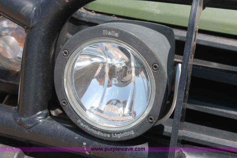 image for item H5622 2012 John Deere 825i Gator utility vehicle