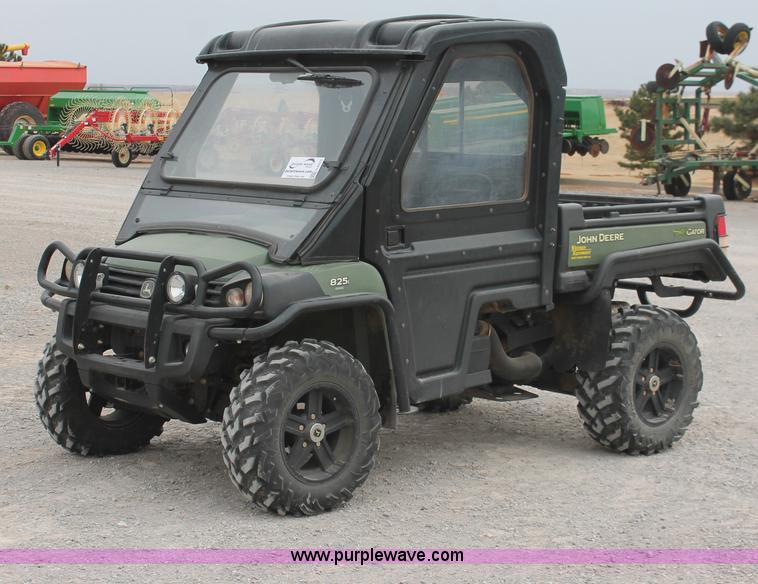 image for item H8253 2012 John Deere 825i Gator utility vehicle