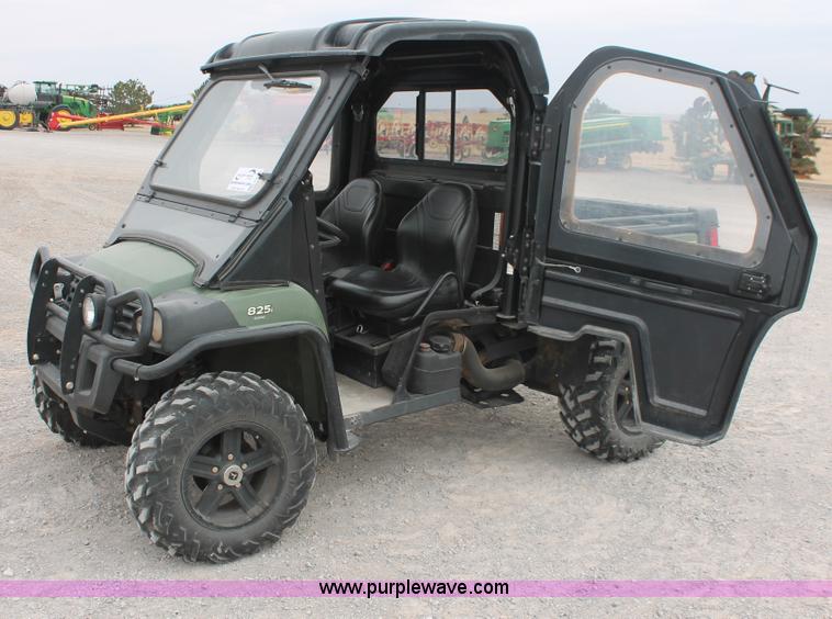 image for item H8253 2012 John Deere 825i Gator utility vehicle