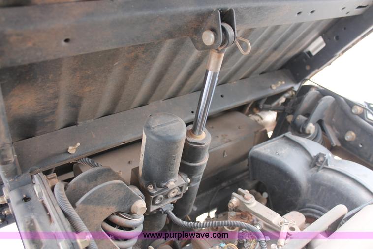 image for item H8253 2012 John Deere 825i Gator utility vehicle