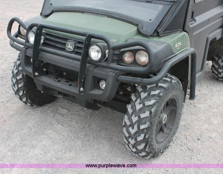 image for item H8253 2012 John Deere 825i Gator utility vehicle