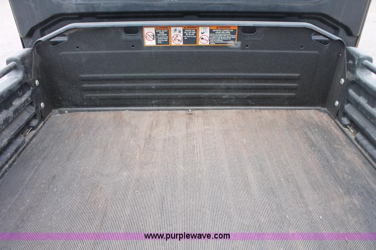 image for item H8253 2012 John Deere 825i Gator utility vehicle