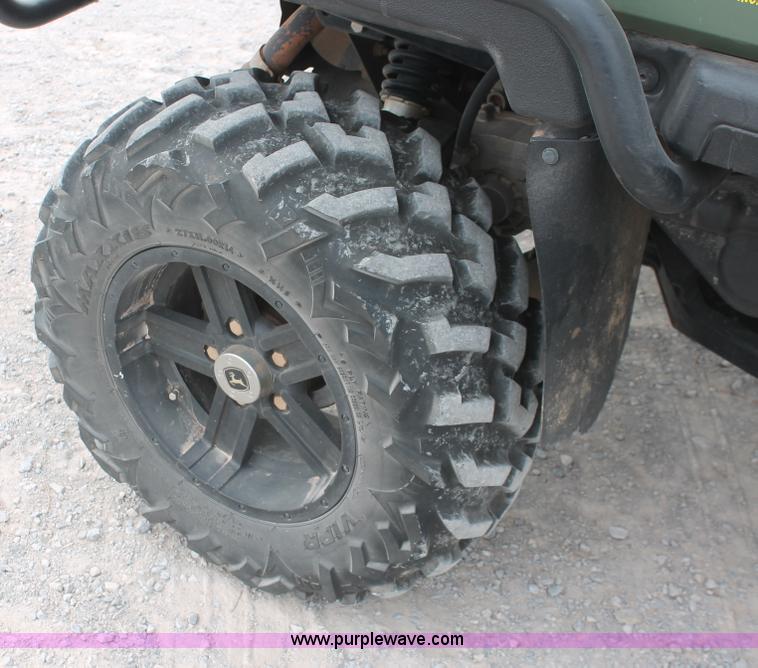 image for item H8253 2012 John Deere 825i Gator utility vehicle