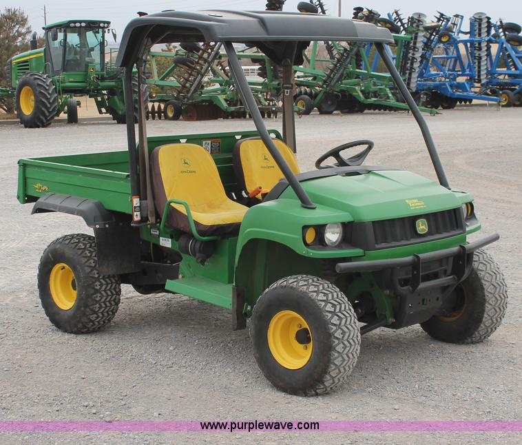 image for item H8258 2006 John Deere HPX Gator utility vehicle