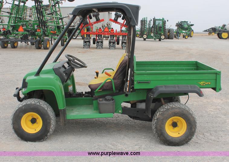 image for item H8258 2006 John Deere HPX Gator utility vehicle