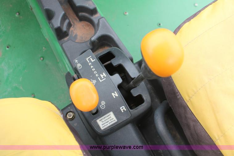 image for item H8258 2006 John Deere HPX Gator utility vehicle