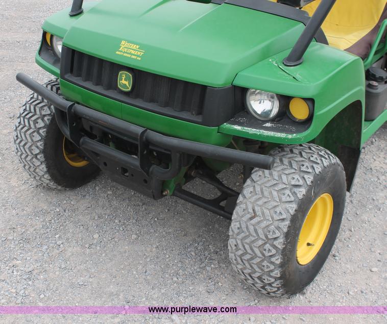 image for item H8258 2006 John Deere HPX Gator utility vehicle