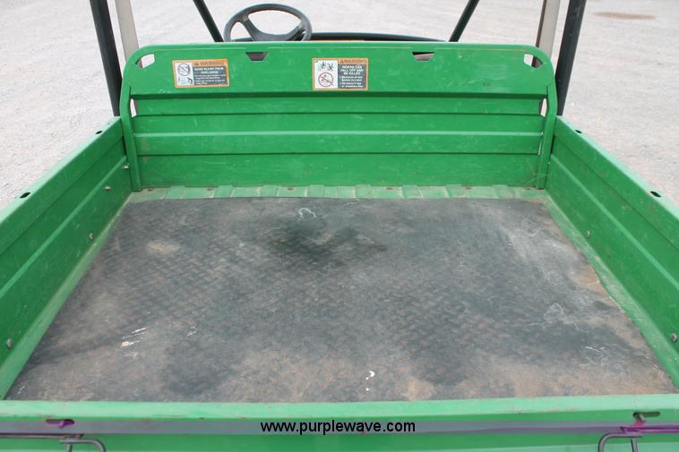 image for item H8258 2006 John Deere HPX Gator utility vehicle