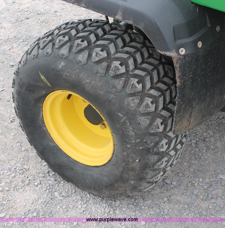 image for item H8258 2006 John Deere HPX Gator utility vehicle