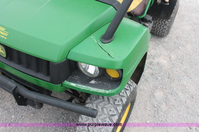 image for item H8258 2006 John Deere HPX Gator utility vehicle