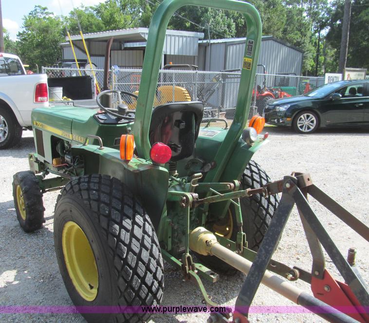 image for item H8875 1986 John Deere 750 tractor