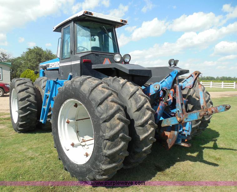 image for item I3432 1993 Ford 846 Versatile 4WD tractor
