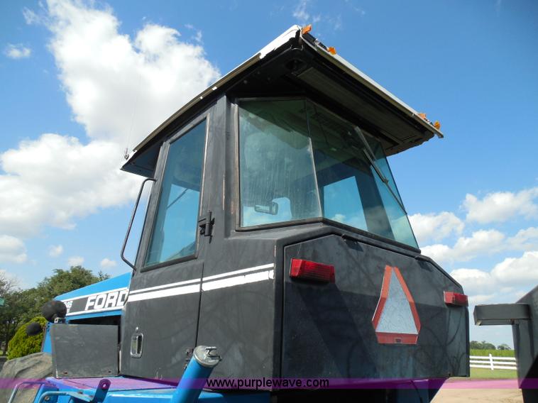 image for item I3432 1993 Ford 846 Versatile 4WD tractor