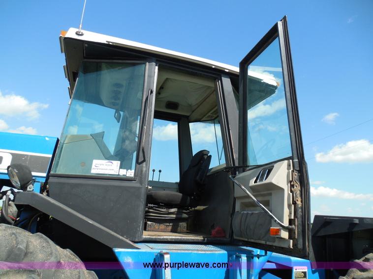 image for item I3432 1993 Ford 846 Versatile 4WD tractor