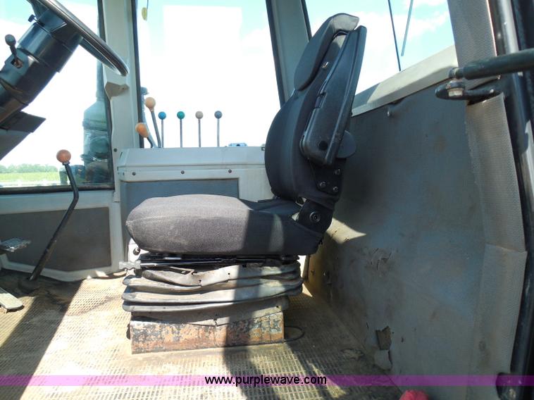 image for item I3432 1993 Ford 846 Versatile 4WD tractor