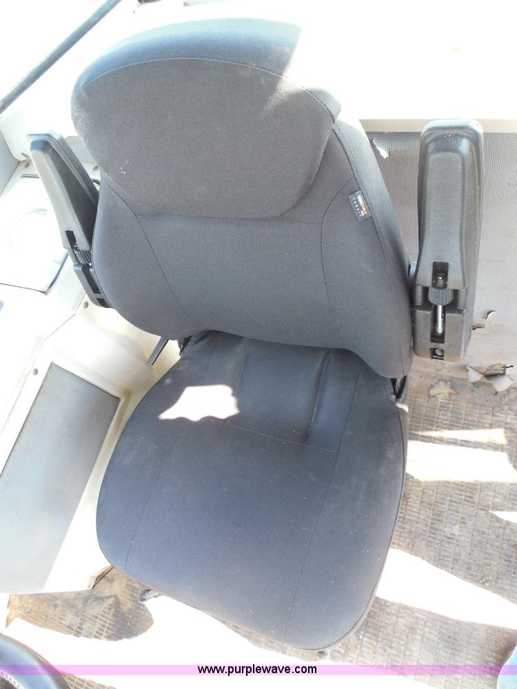 image for item I3432 1993 Ford 846 Versatile 4WD tractor