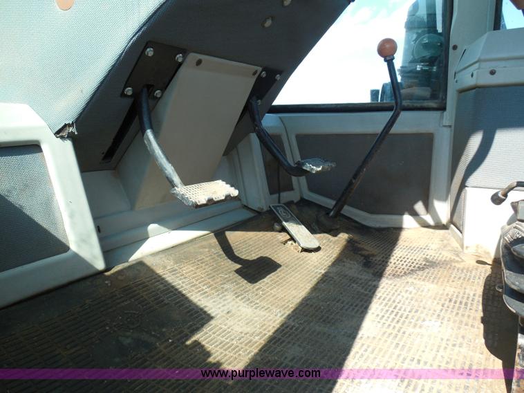 image for item I3432 1993 Ford 846 Versatile 4WD tractor