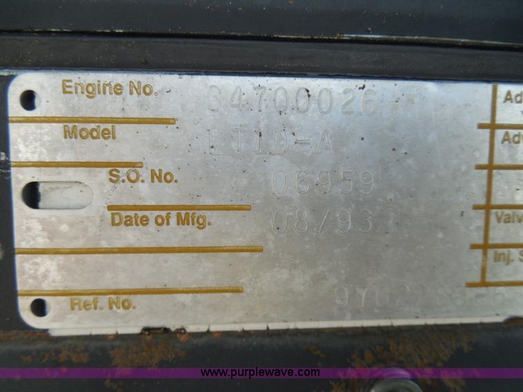 image for item I3432 1993 Ford 846 Versatile 4WD tractor