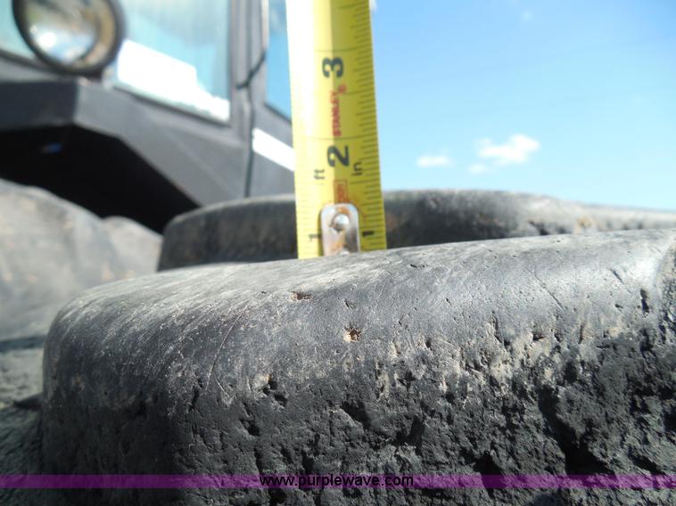 image for item I3432 1993 Ford 846 Versatile 4WD tractor