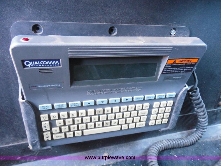 image for item I3463 1997 Freightliner FLD semi truck