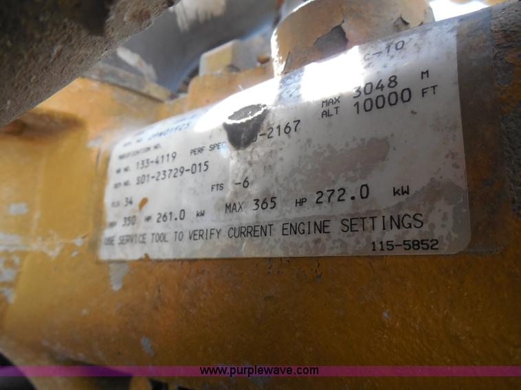 image for item I3463 1997 Freightliner FLD semi truck