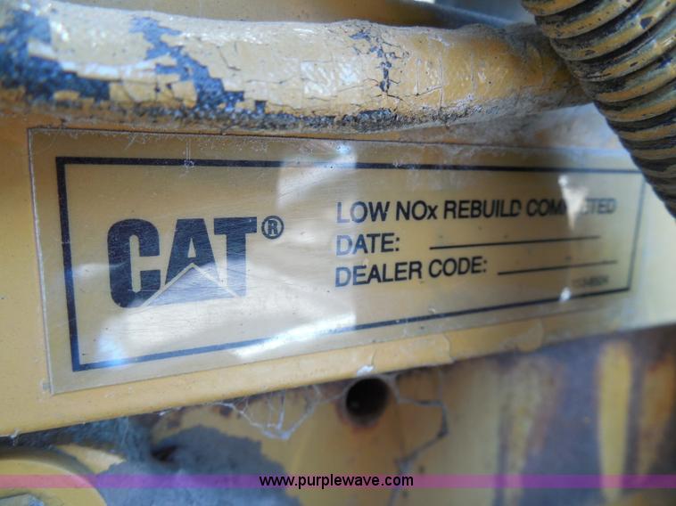 image for item I3463 1997 Freightliner FLD semi truck