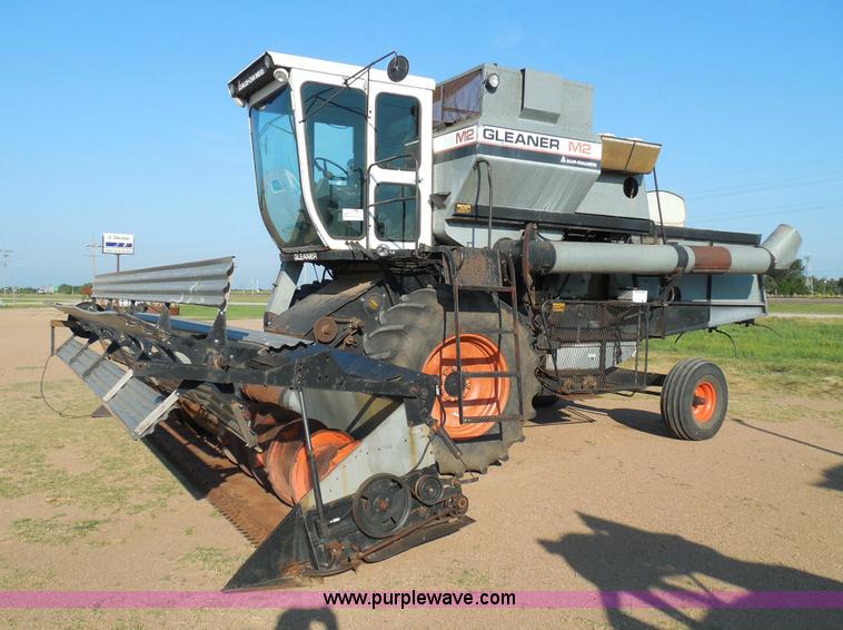 image for item I3465 1977 Gleaner M2 combine