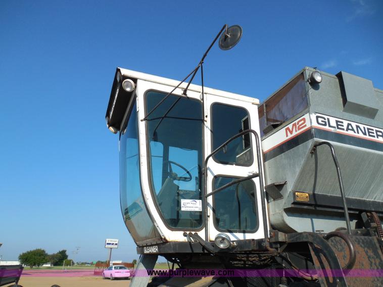 image for item I3465 1977 Gleaner M2 combine