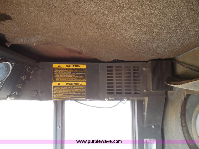 image for item I3465 1977 Gleaner M2 combine