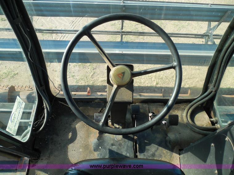 image for item I3465 1977 Gleaner M2 combine