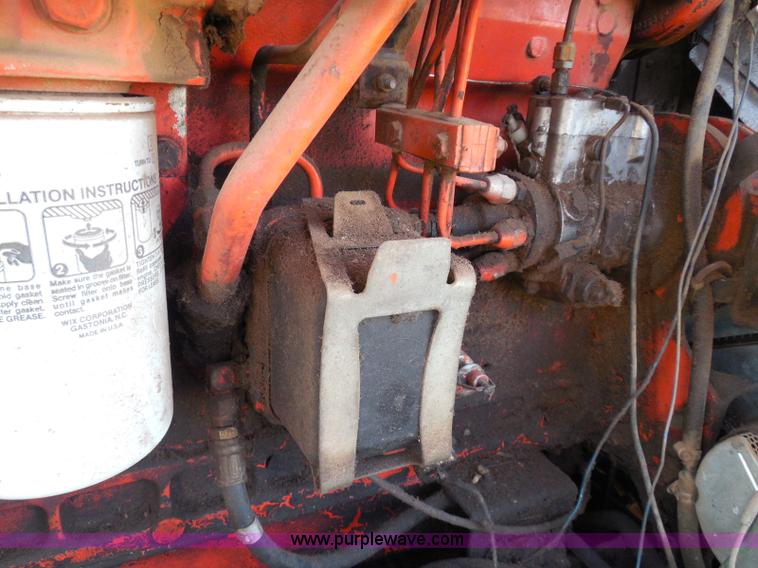 image for item I3465 1977 Gleaner M2 combine