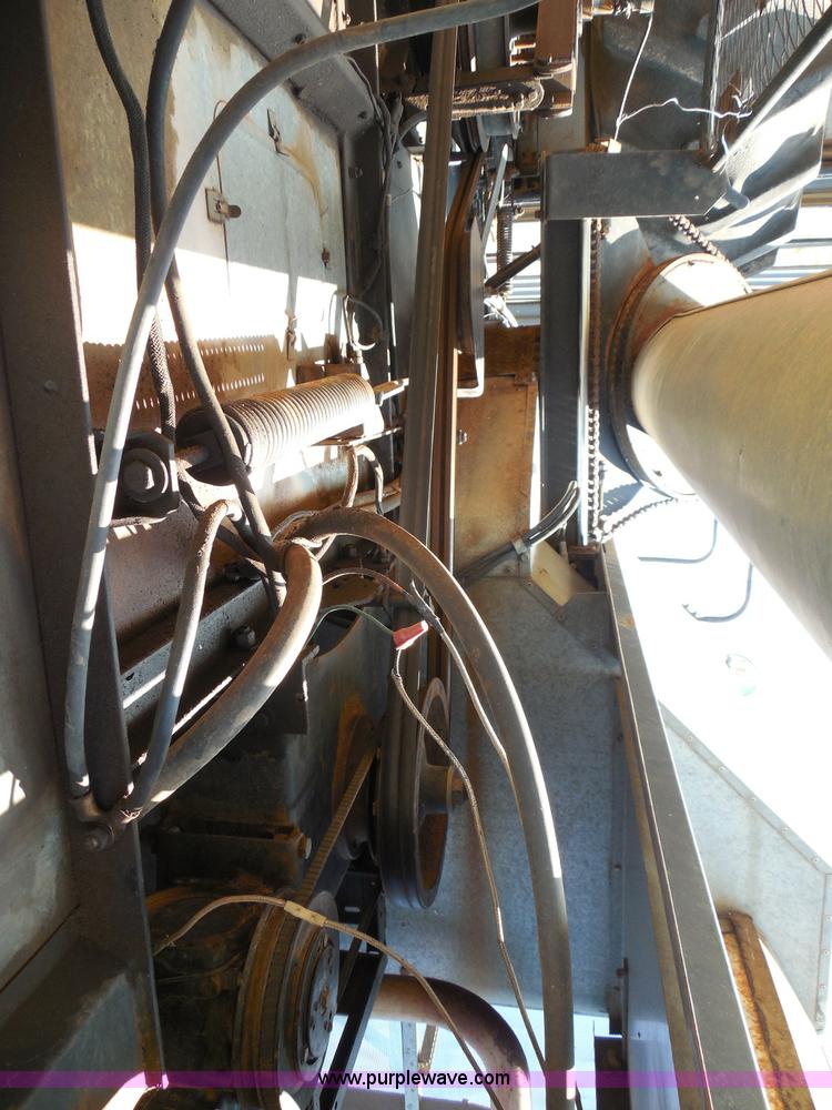 image for item I3465 1977 Gleaner M2 combine