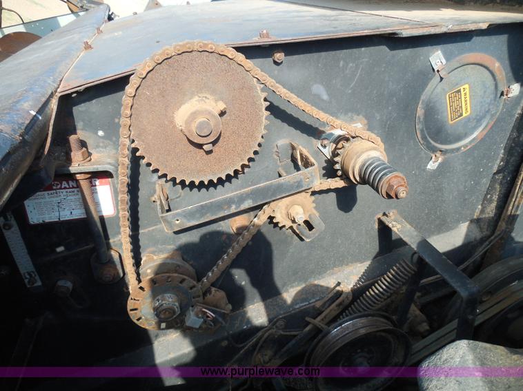 image for item I3465 1977 Gleaner M2 combine