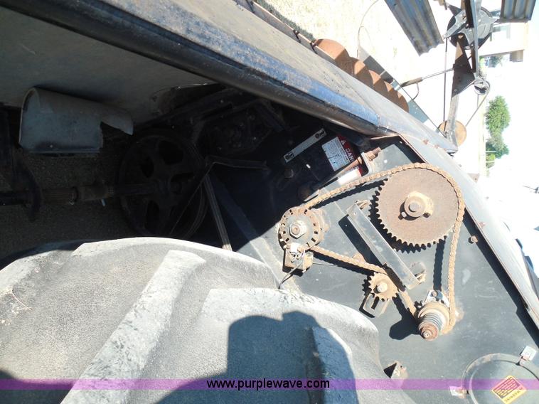 image for item I3465 1977 Gleaner M2 combine