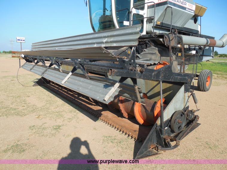 image for item I3465 1977 Gleaner M2 combine