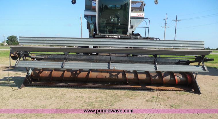 image for item I3465 1977 Gleaner M2 combine